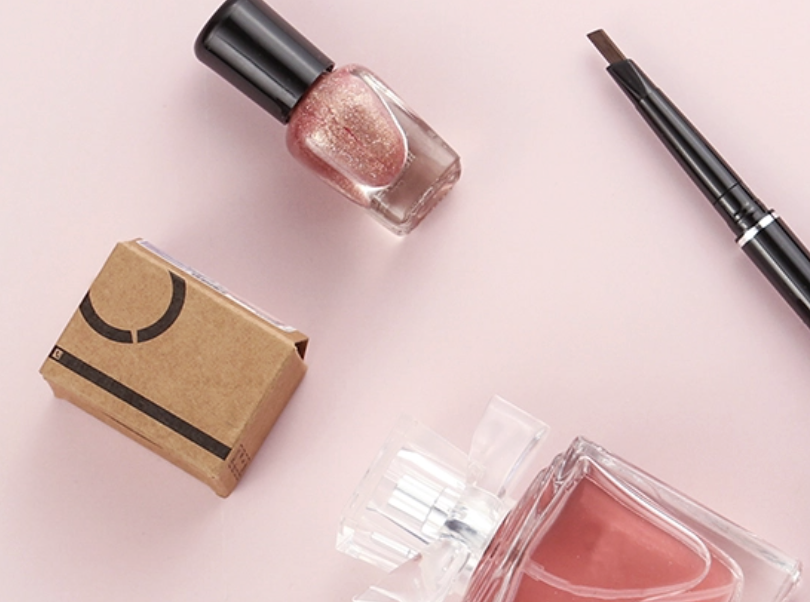 Quelles sont les précautions à prendre pour le choix des matériaux de packaging des cosmétiques ?